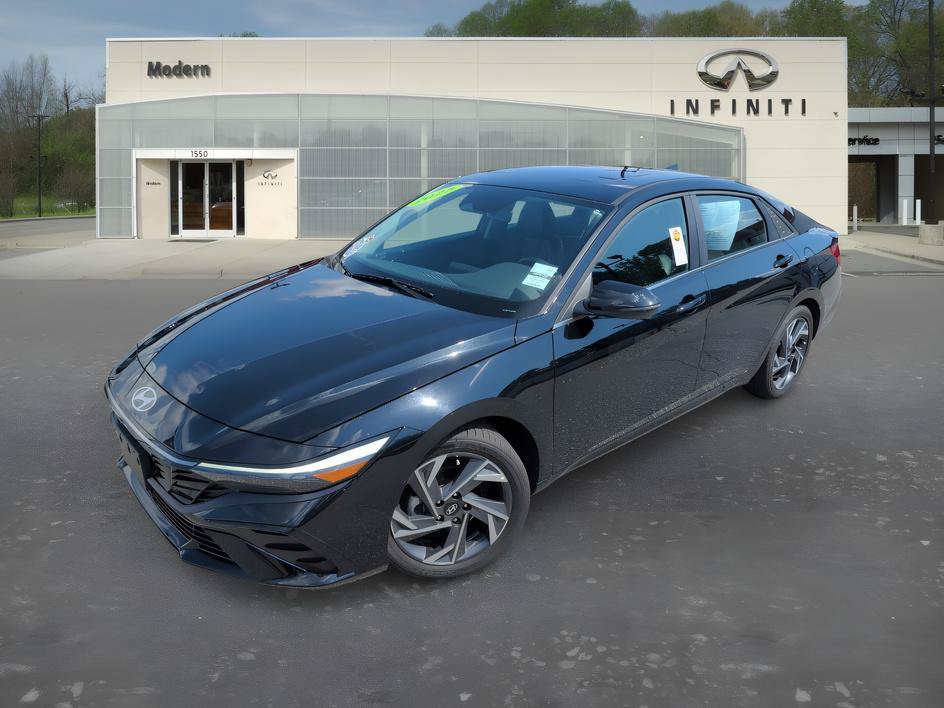 Used 2025 Hyundai Elantra Limited