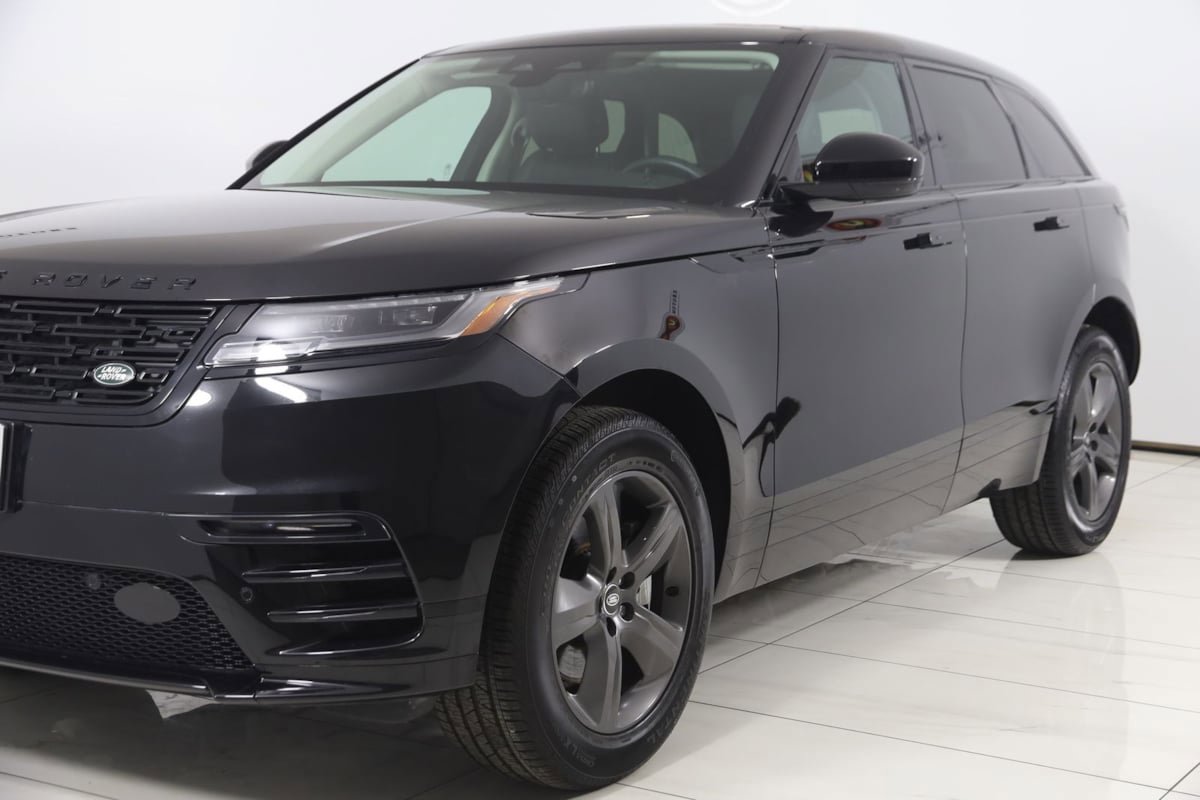 Used 2025 Land Rover Range Rover Velar Dynamic SE image 57