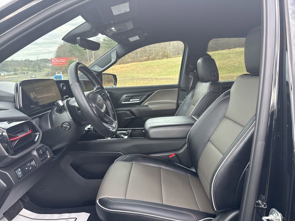 New 2026 Chevrolet Silverado EV Trail Boss w/ Premium Package image 12