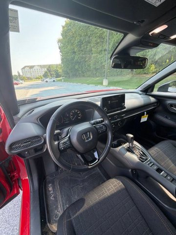 Used 2024 Honda HR-V Sport image 12