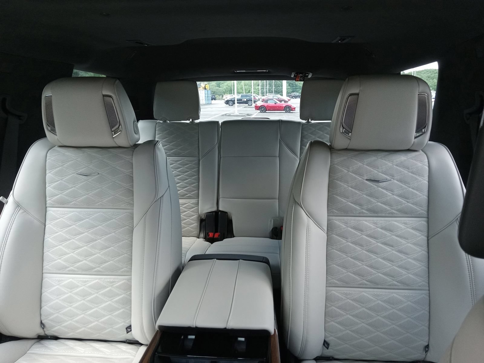 Used 2026 Cadillac Escalade Platinum Sport AWD/4WD image 24