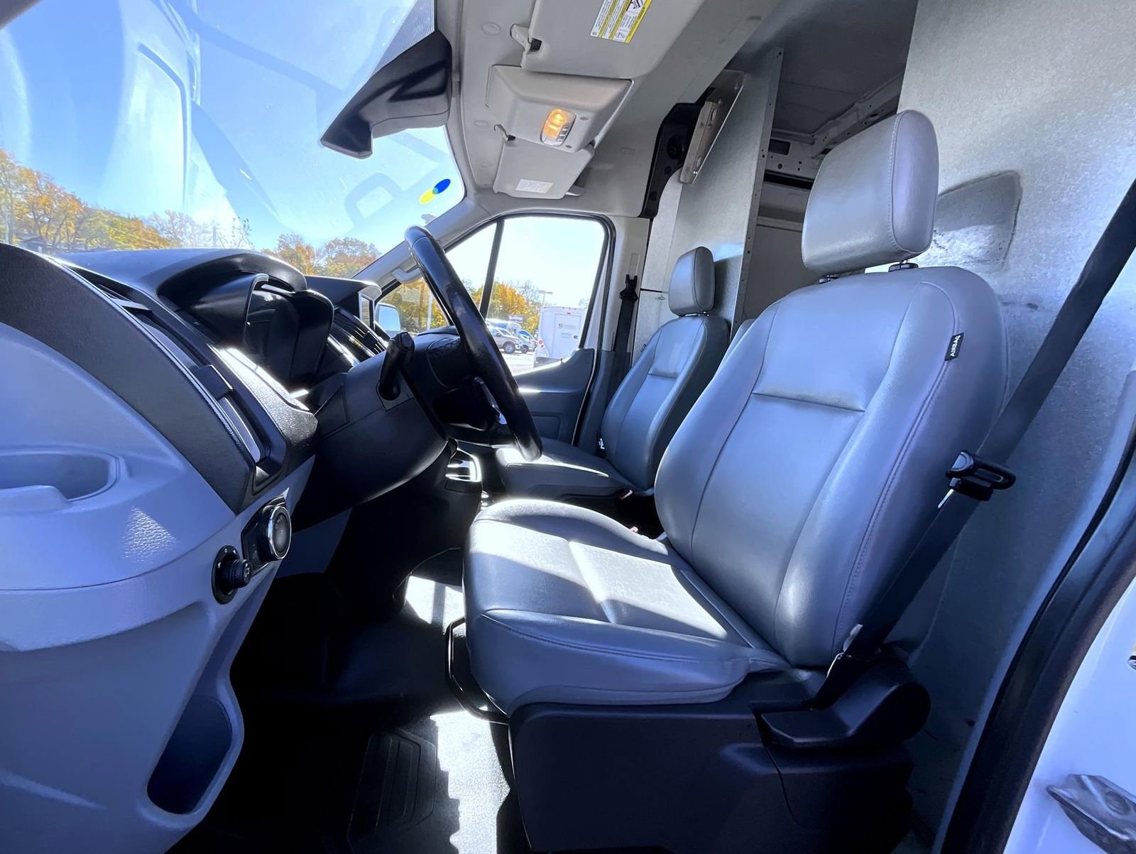 Used 2018 Ford Transit 350 Base image 13
