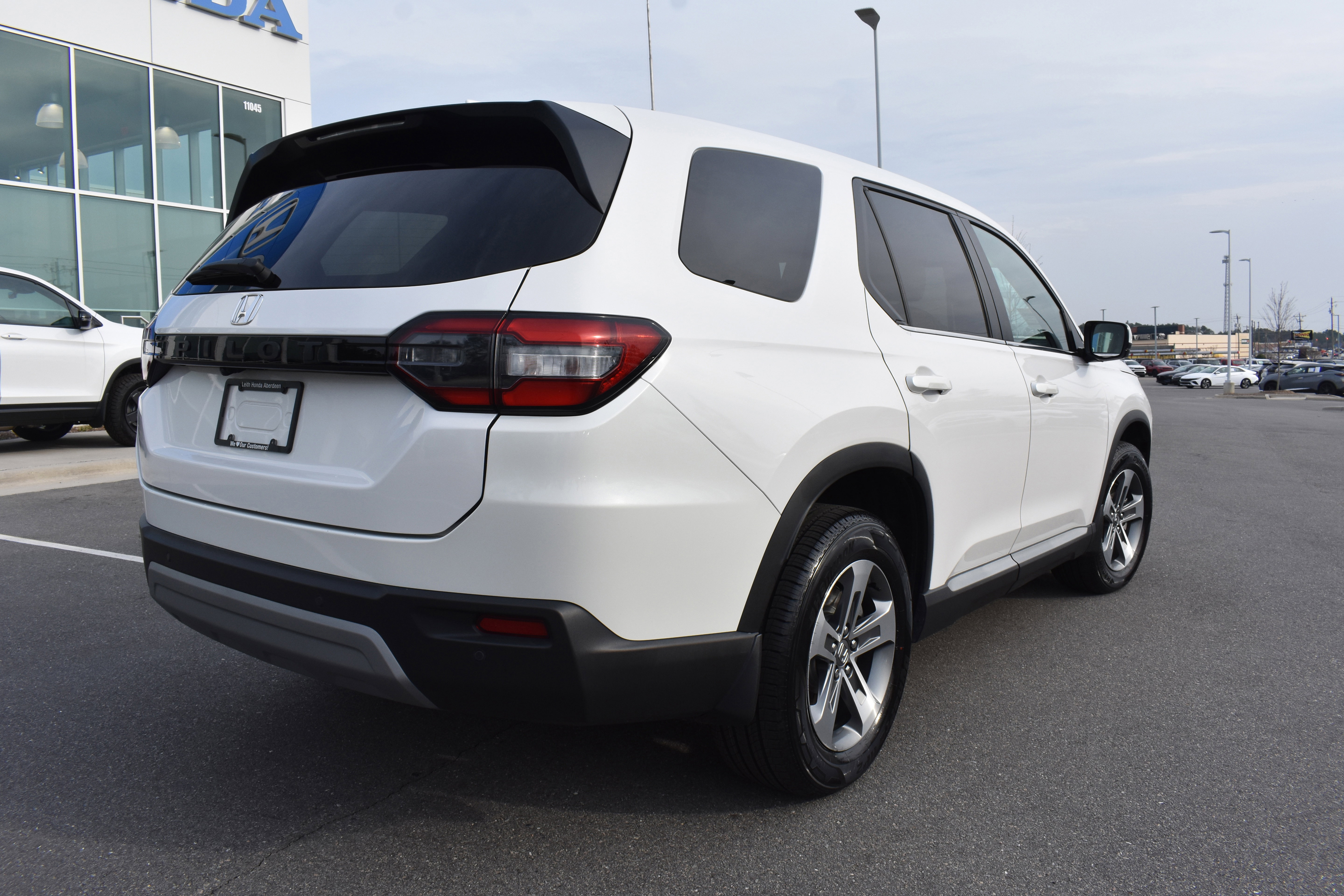 Certified 2023 Honda Pilot EX-L image 9