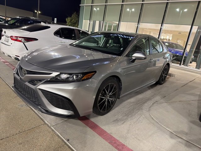Used 2021 Toyota Camry SE