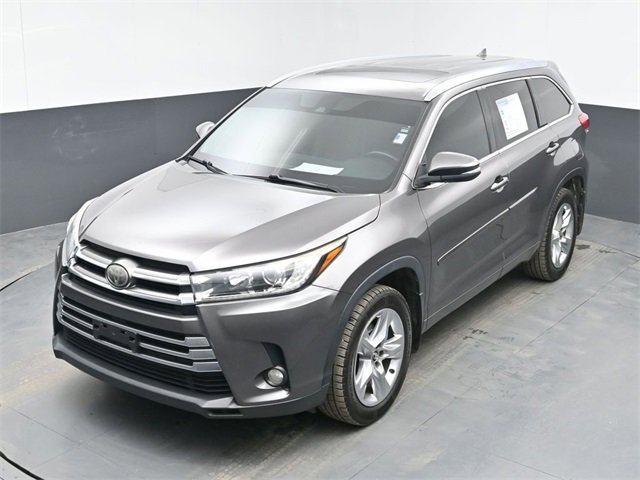 Used 2017 Toyota Highlander Limited image 39