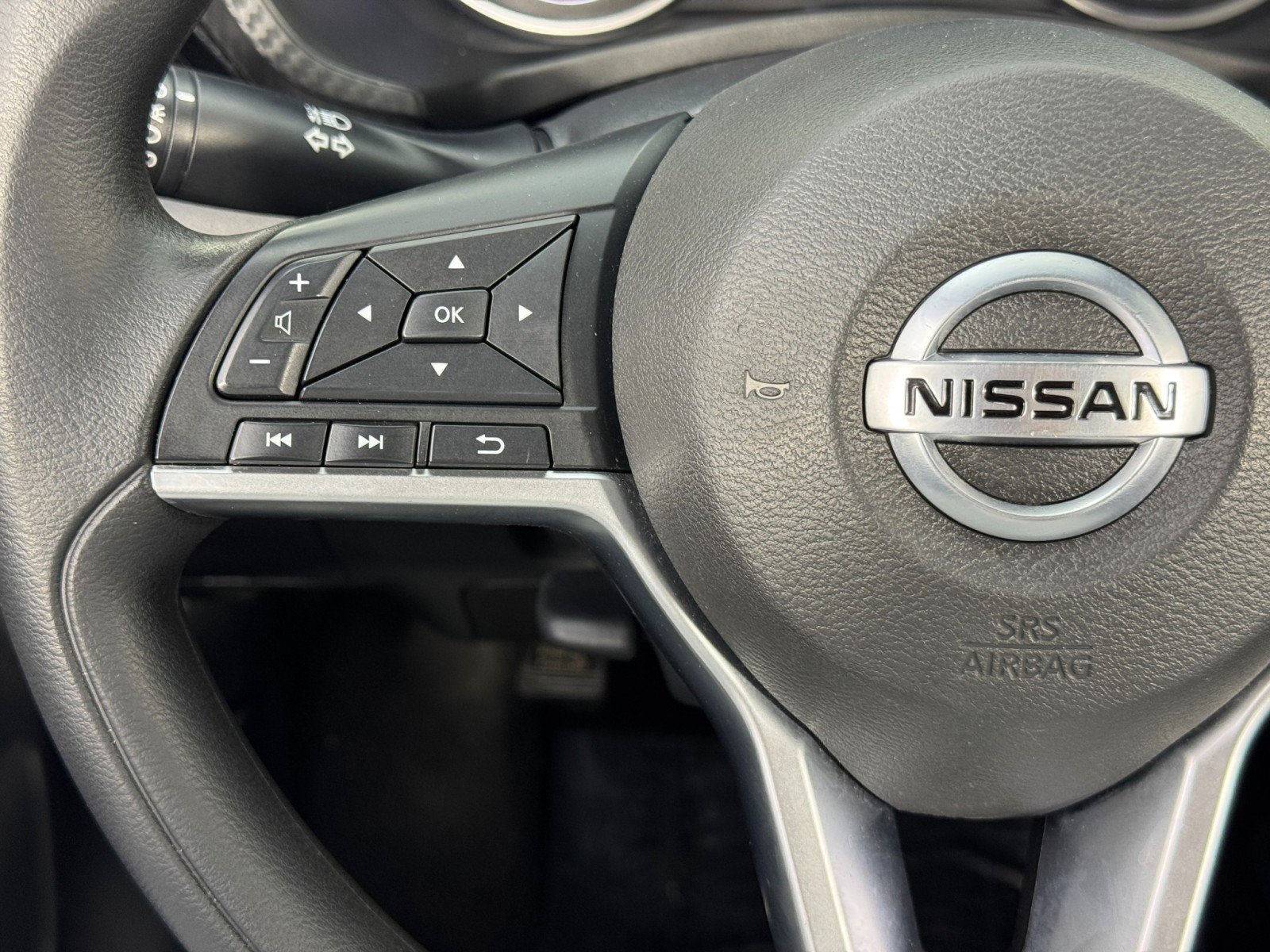 Used 2020 Nissan Sentra S image 19