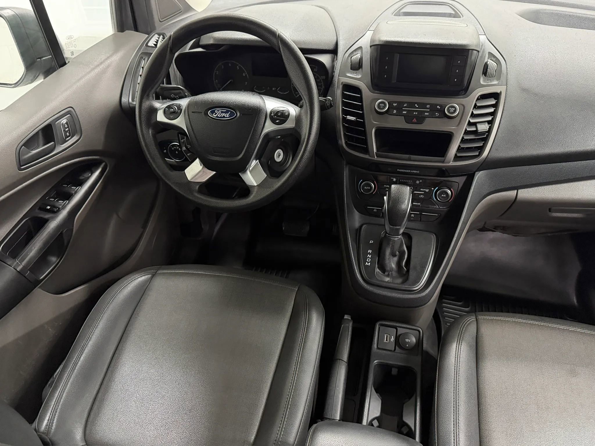 Used 2020 Ford Transit Connect XL FWD image 19