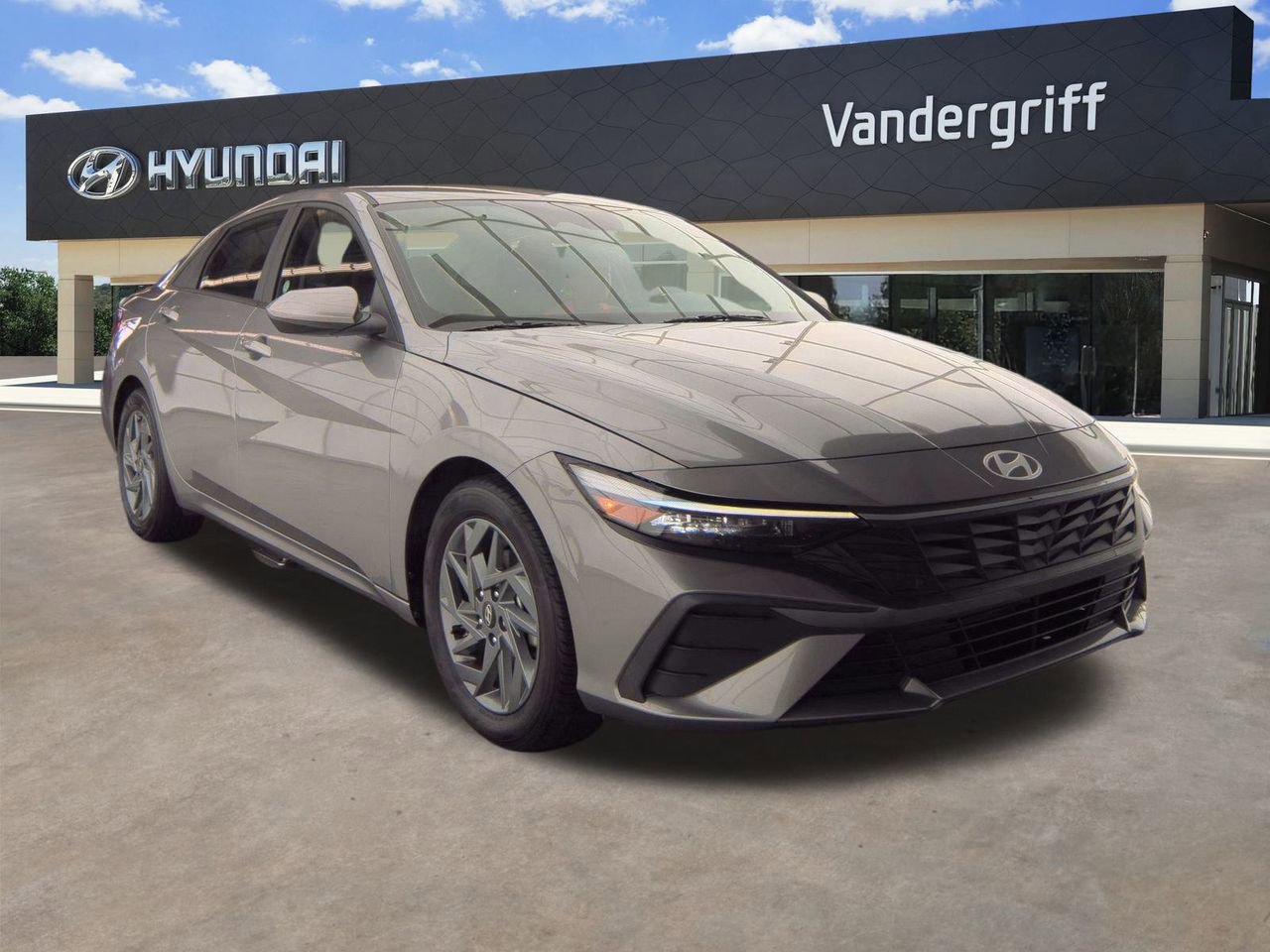 Used 2024 Hyundai Elantra SEL
