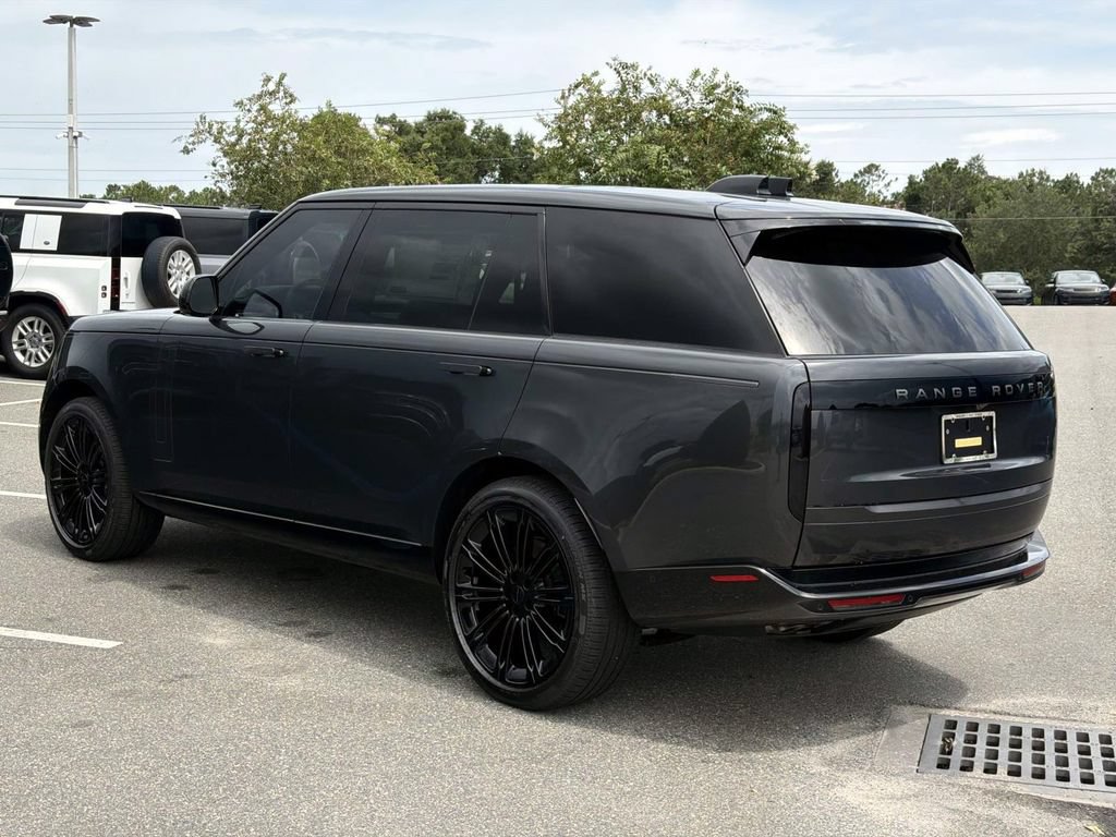 New 2026 Land Rover Range Rover Long Wheelbase SE AWD/4WD image 3