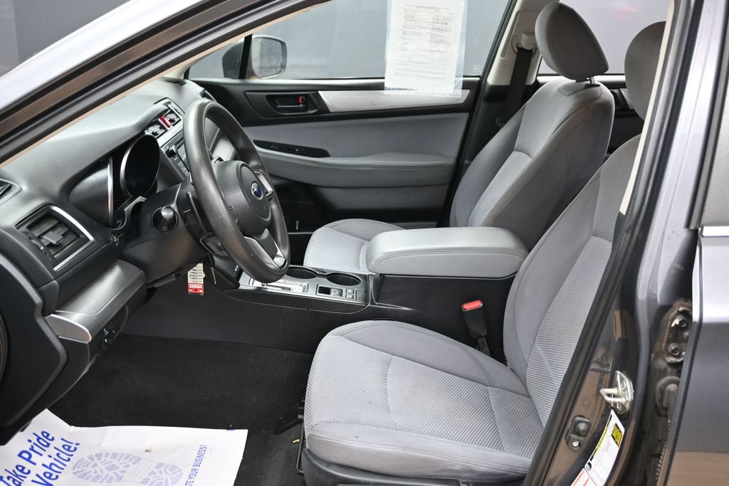 Used 2019 Subaru Outback 2.5i AWD/4WD image 16