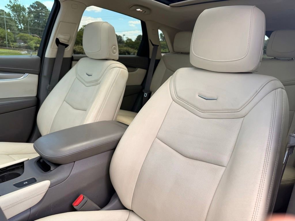 Used 2019 Cadillac XT5 Luxury FWD image 12
