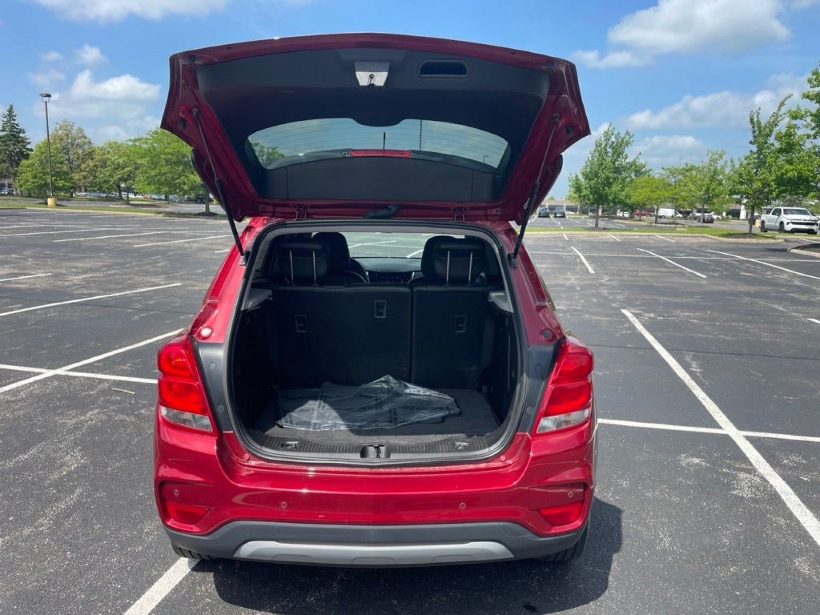 Used 2018 Chevrolet Trax Premier FWD image 27