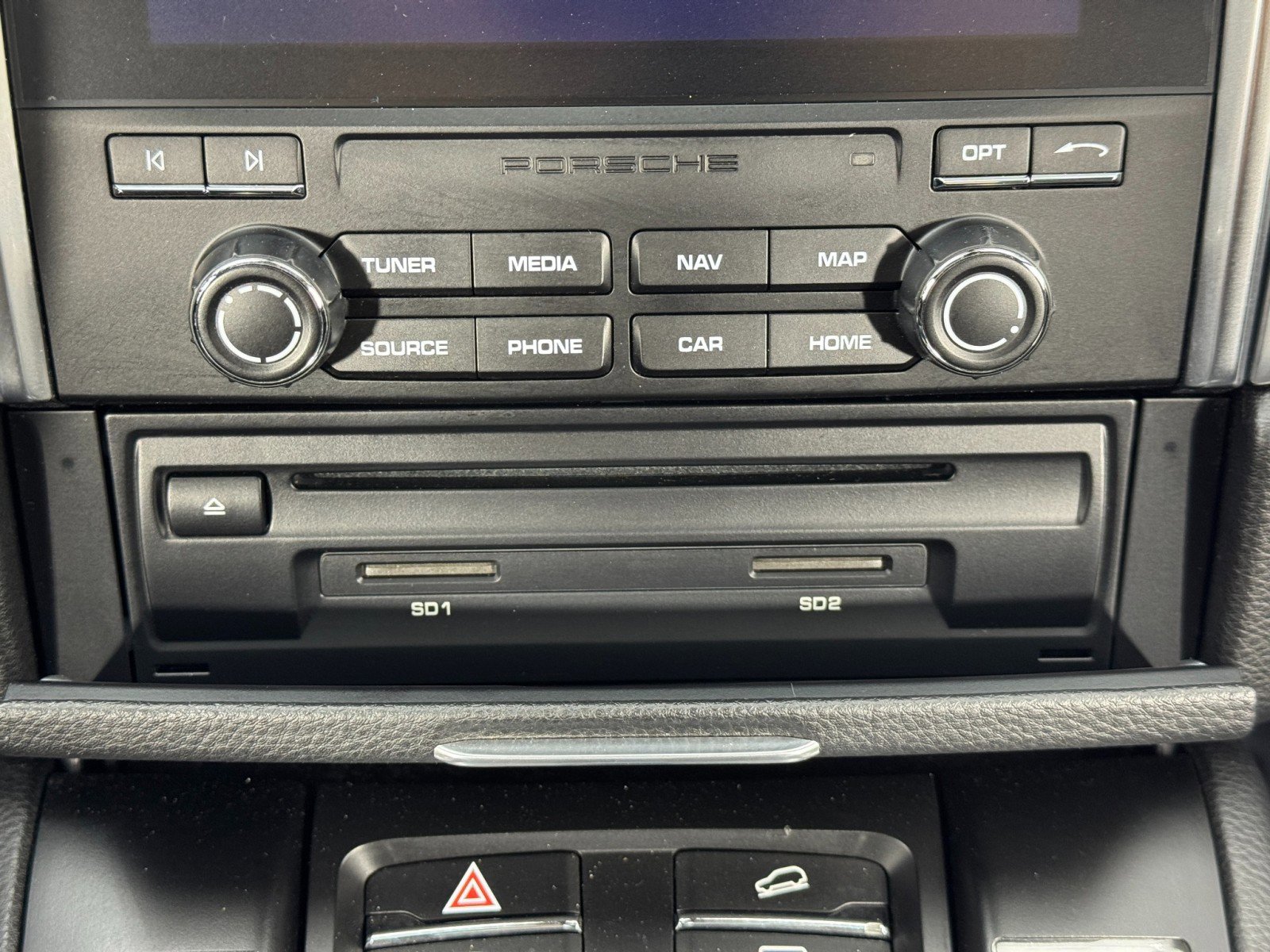 Used 2018 Porsche Macan image 26