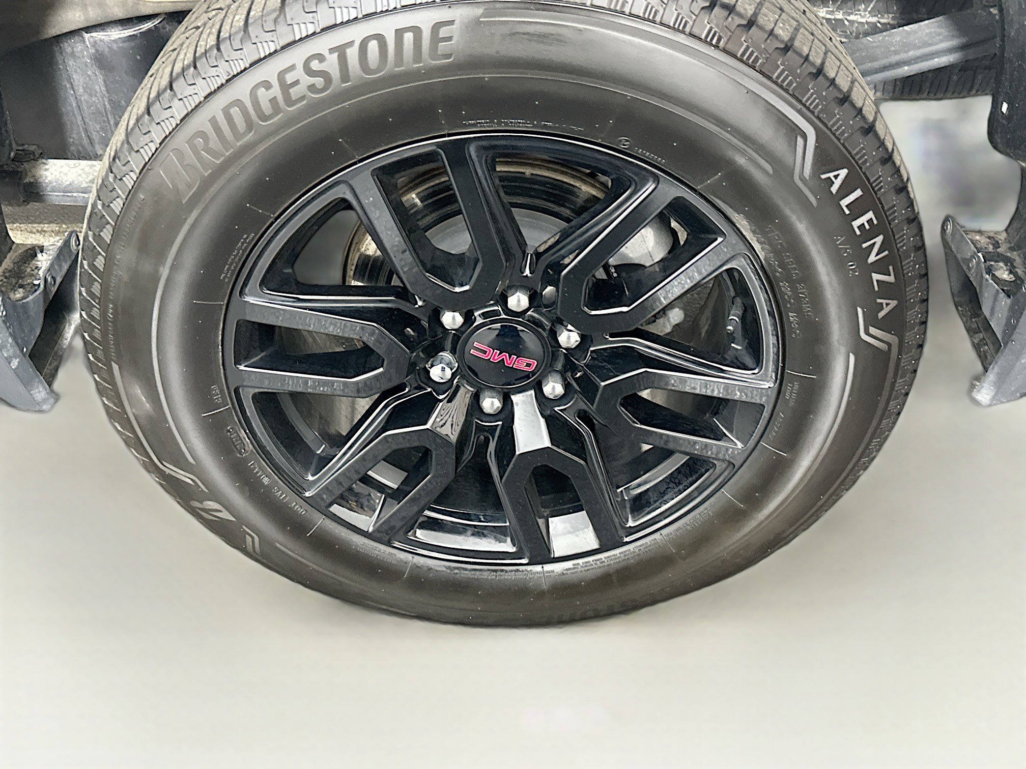 Used 2024 GMC Sierra 1500 Elevation AWD/4WD image 11