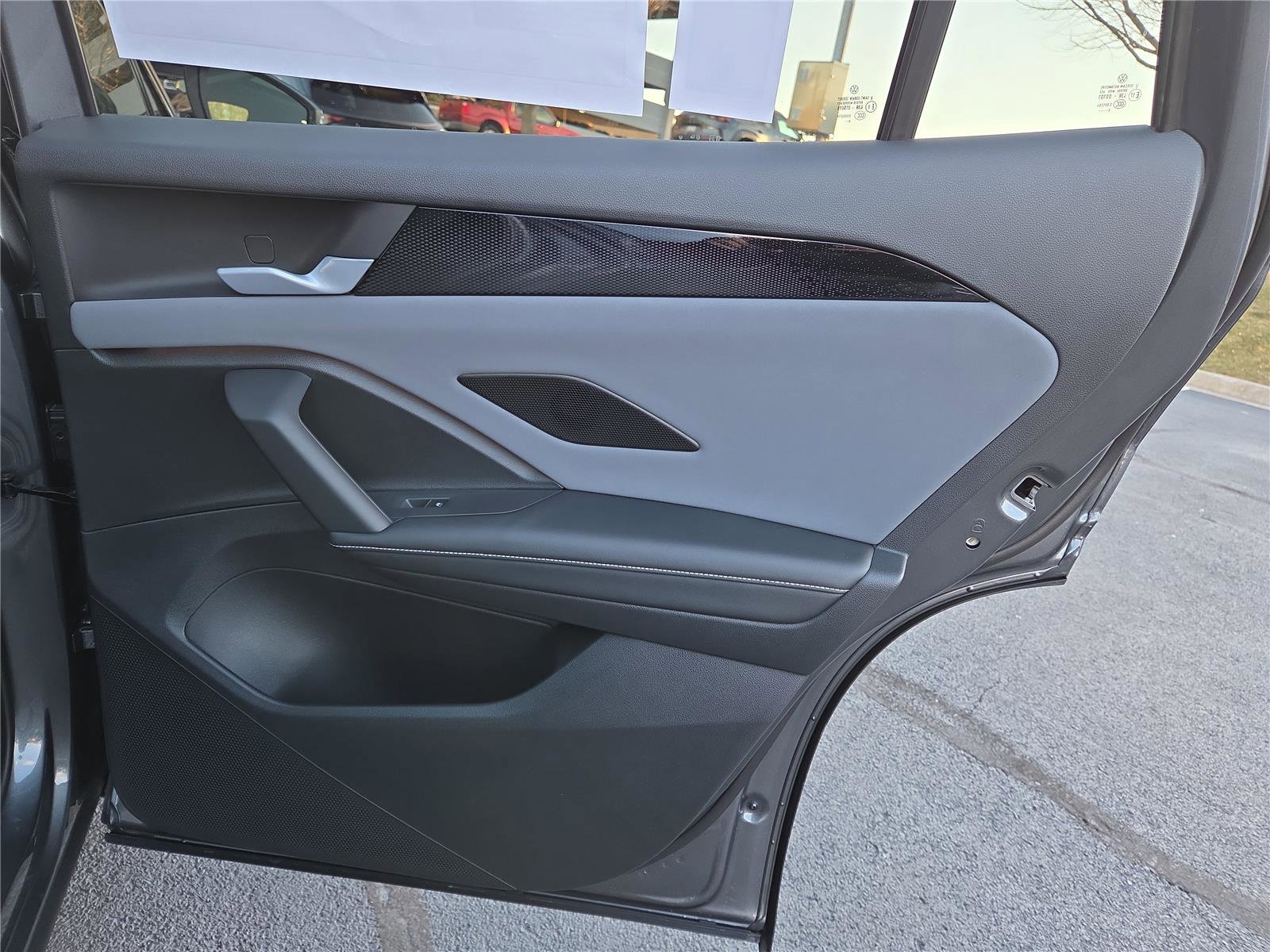 New 2026 Volkswagen Tiguan SE image 30