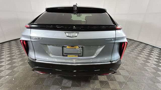 Used 2024 Cadillac Lyriq Tech RWD image 3