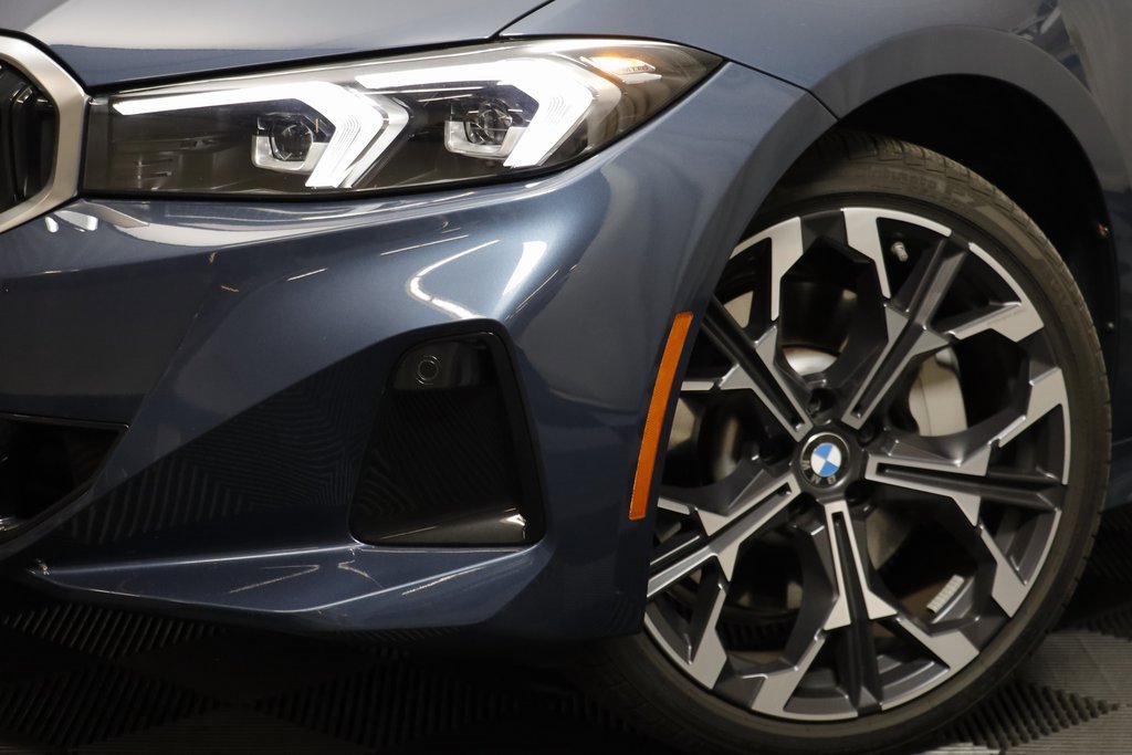 Certified 2025 BMW 330i xDrive Sedan w/ Convenience Package image 3