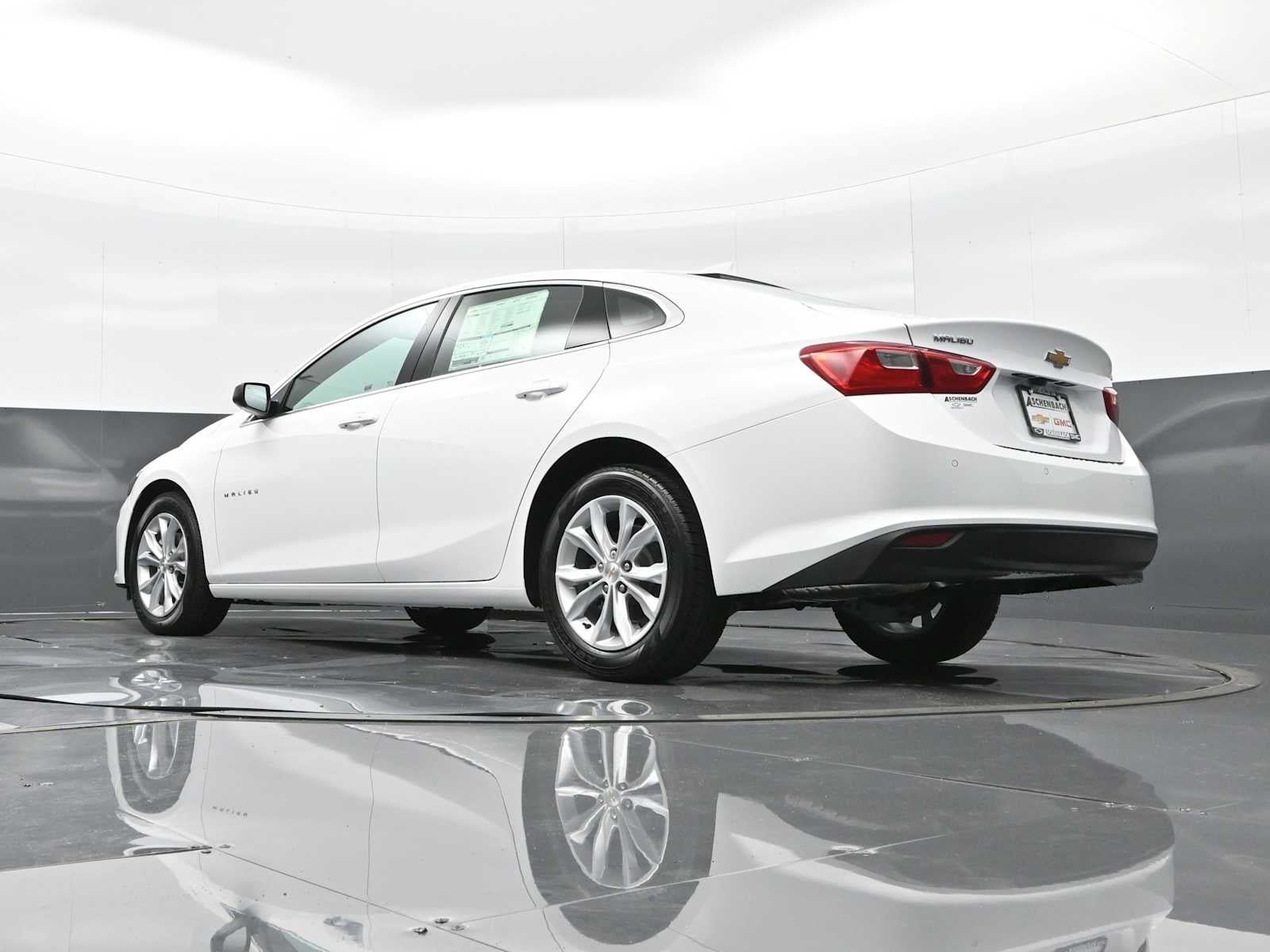 New 2025 Chevrolet Malibu LT FWD image 29