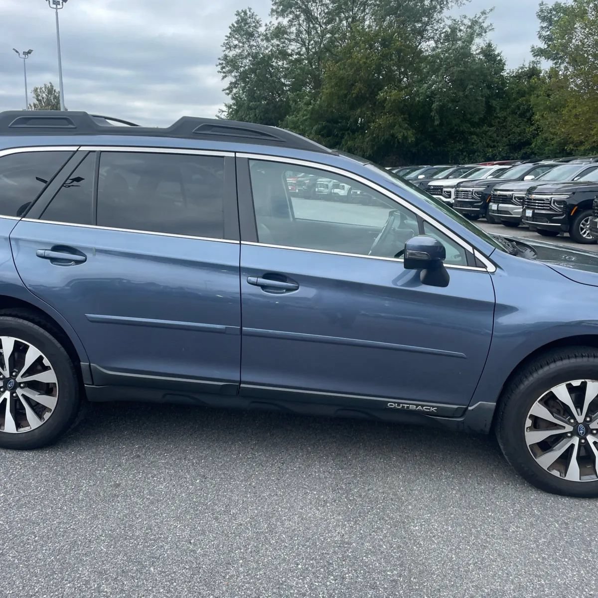 Used 2015 Subaru Outback 2.5i Limited AWD/4WD image 11