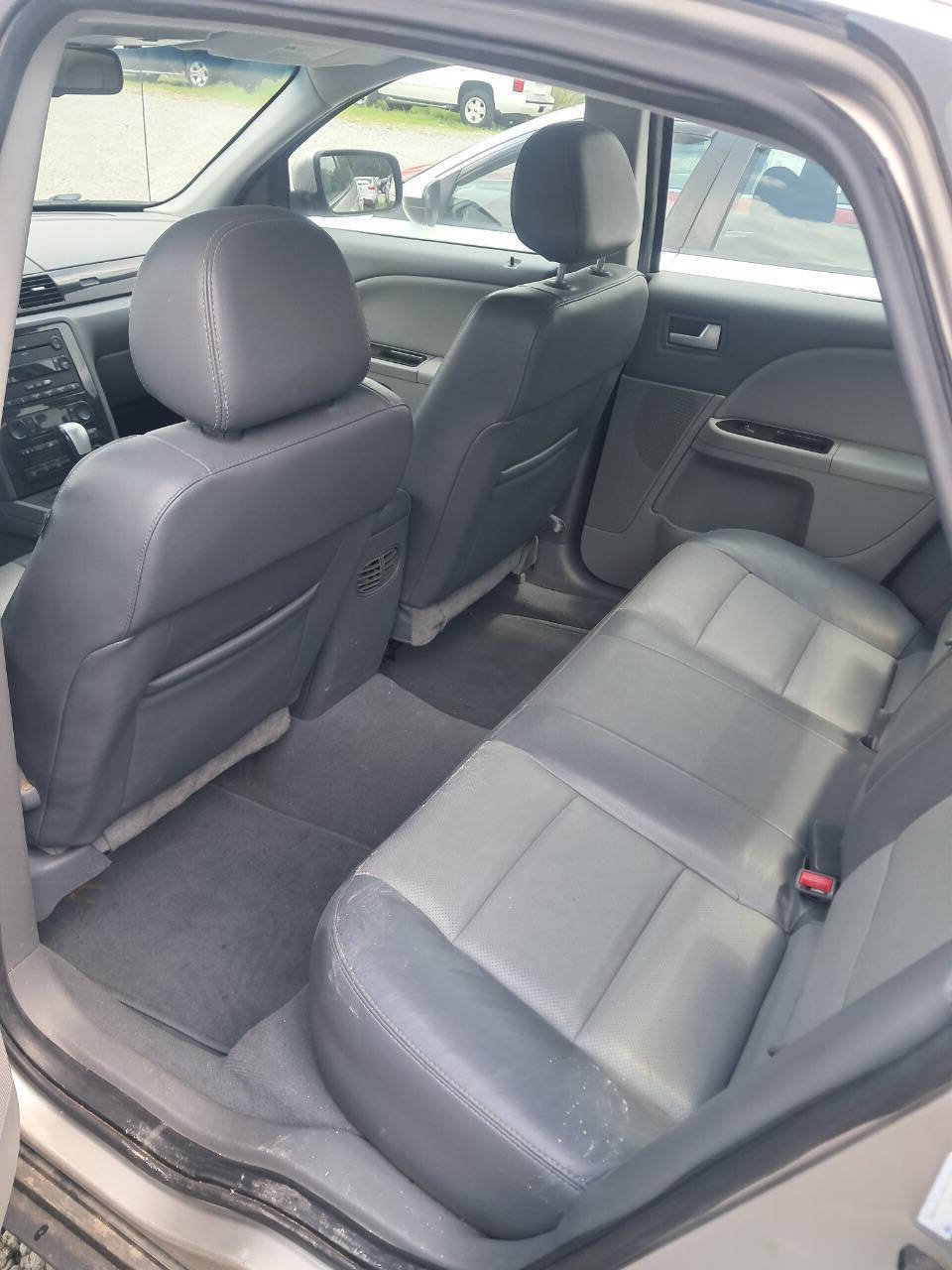 Used 2007 Mercury Montego Premier FWD image 3