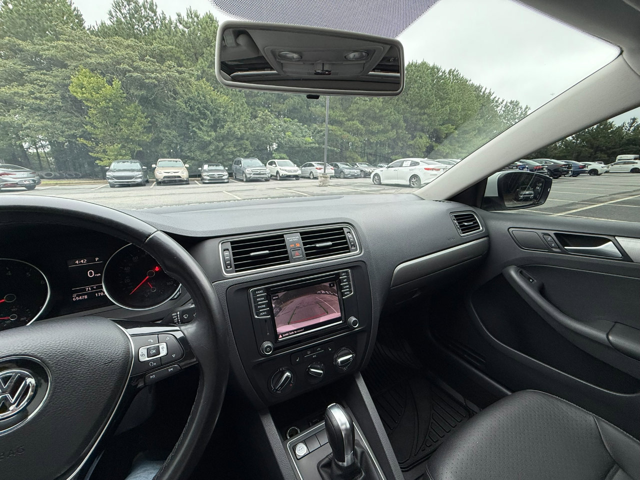 Used 2018 Volkswagen Jetta SE FWD image 24