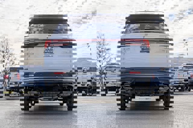 Used 2025 Buick Enclave Preferred AWD/4WD image 34