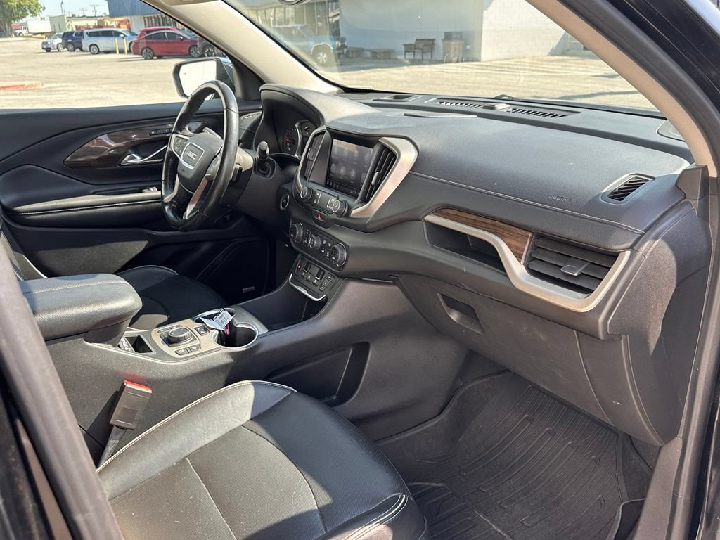 Used 2020 GMC Terrain Denali w/ Denali Premium Package AWD/4WD image 25