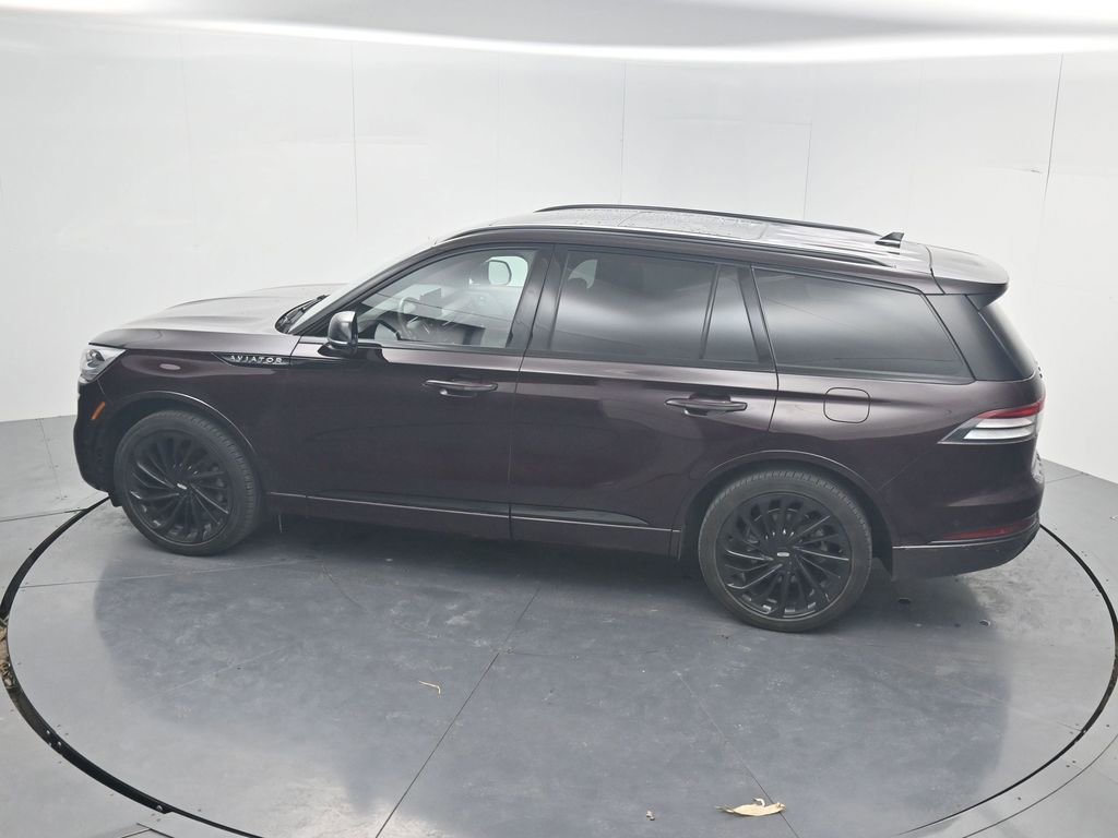 Used 2023 Lincoln Aviator Black Label w/ Jet Package image 51