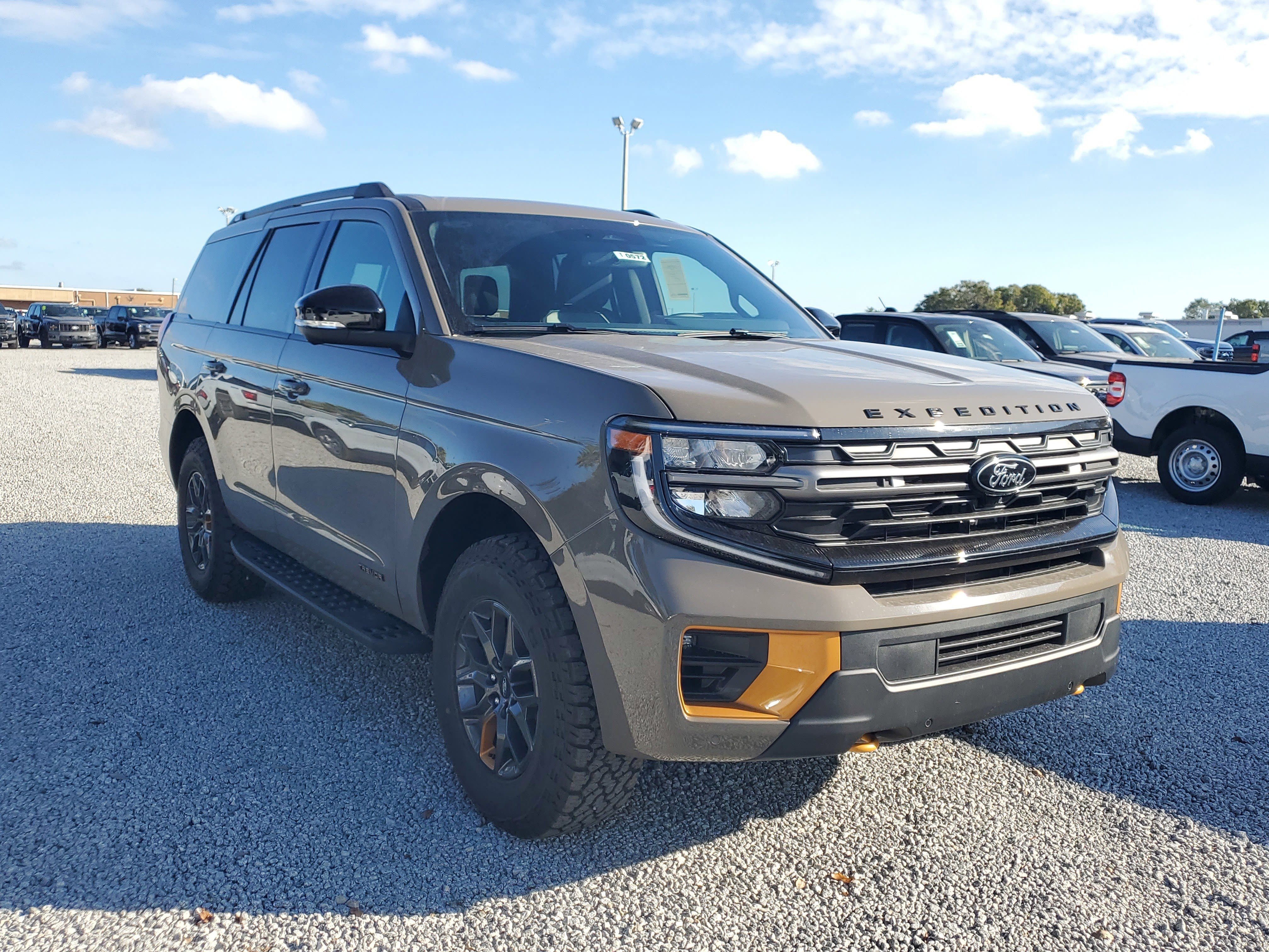 New 2026 Ford Expedition Tremor image 2
