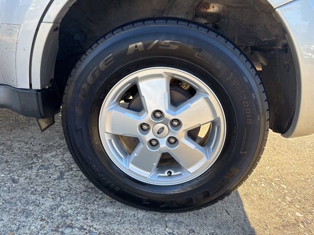 Used 2011 Ford Escape XLT w/ 201A Rapid Spec Order Code image 25