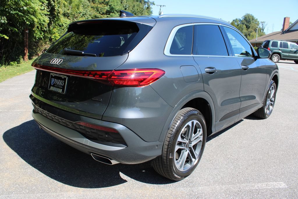 Used 2025 Audi Q5 Premium Plus w/ Premium Plus AWD/4WD image 9