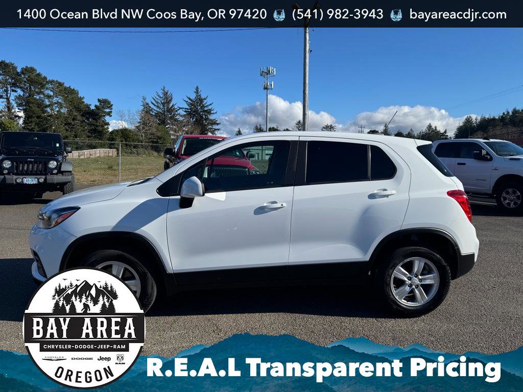 Used 2021 Chevrolet Trax LS w/ Tint and Cruise Package image 8
