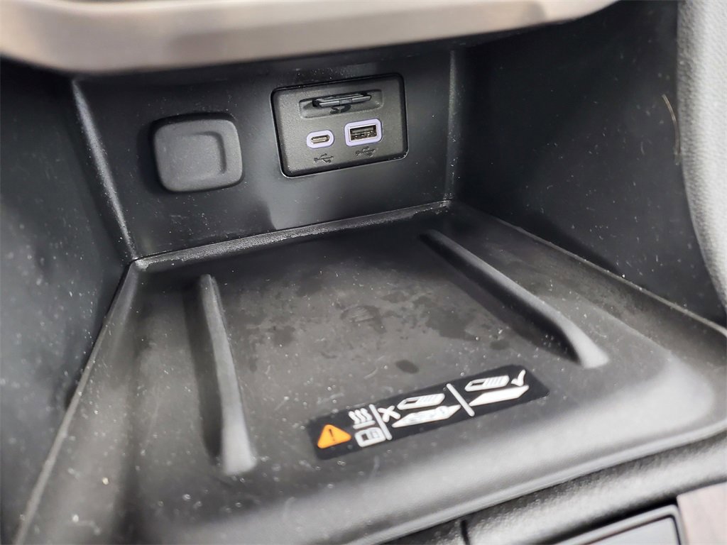 Used 2023 GMC Acadia Denali w/ Black Diamond Edition image 27