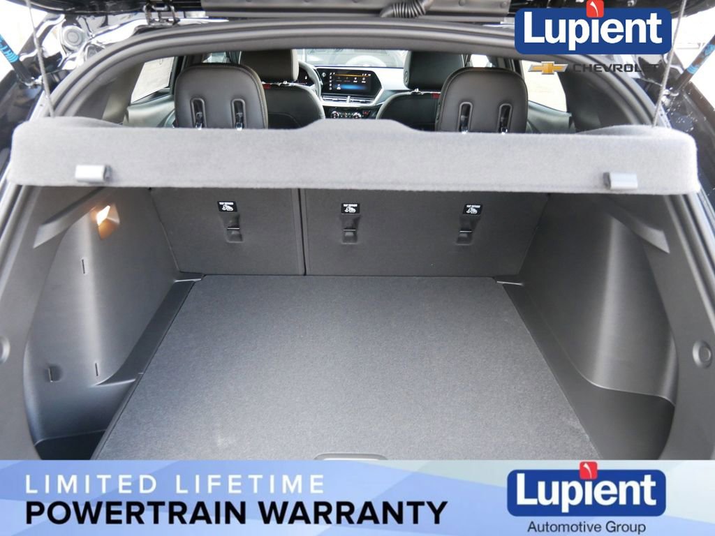 New 2026 Chevrolet Trax RS image 7