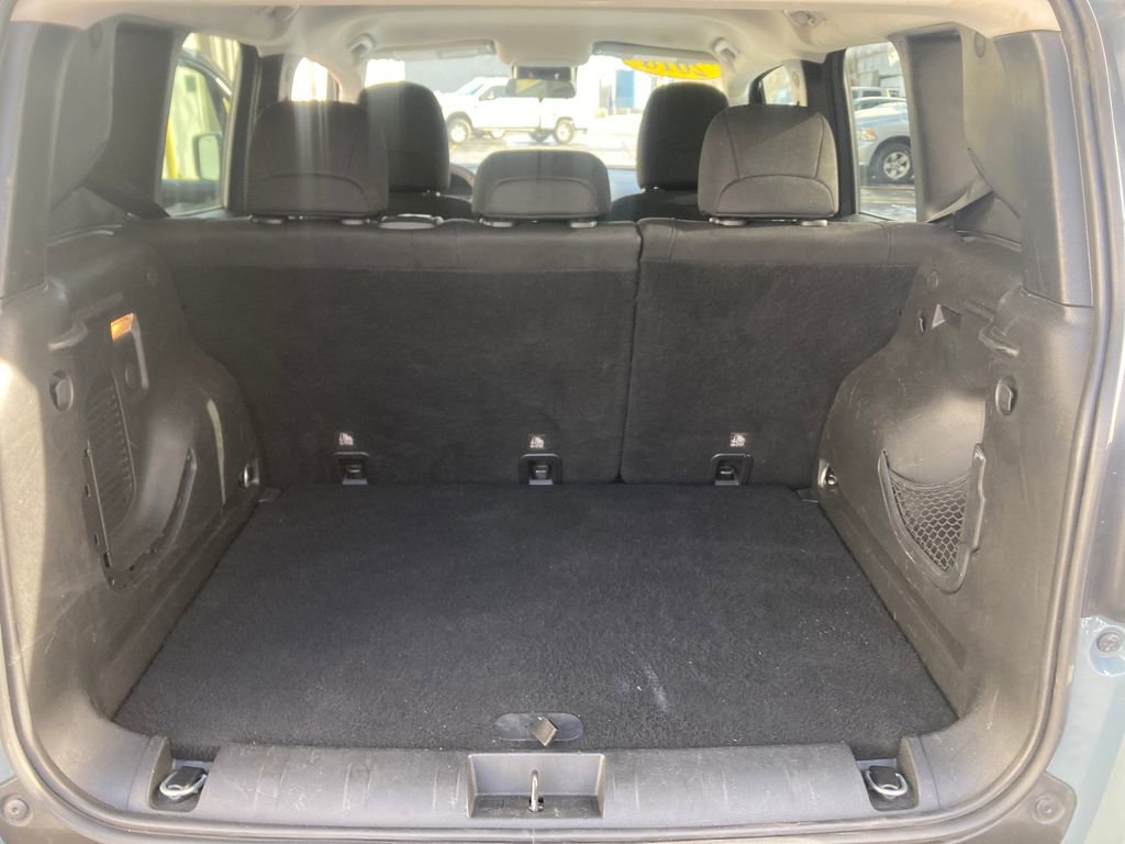 Used 2018 Jeep Renegade Latitude image 27