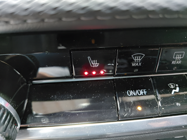 Used 2026 Chevrolet Equinox LT FWD image 4