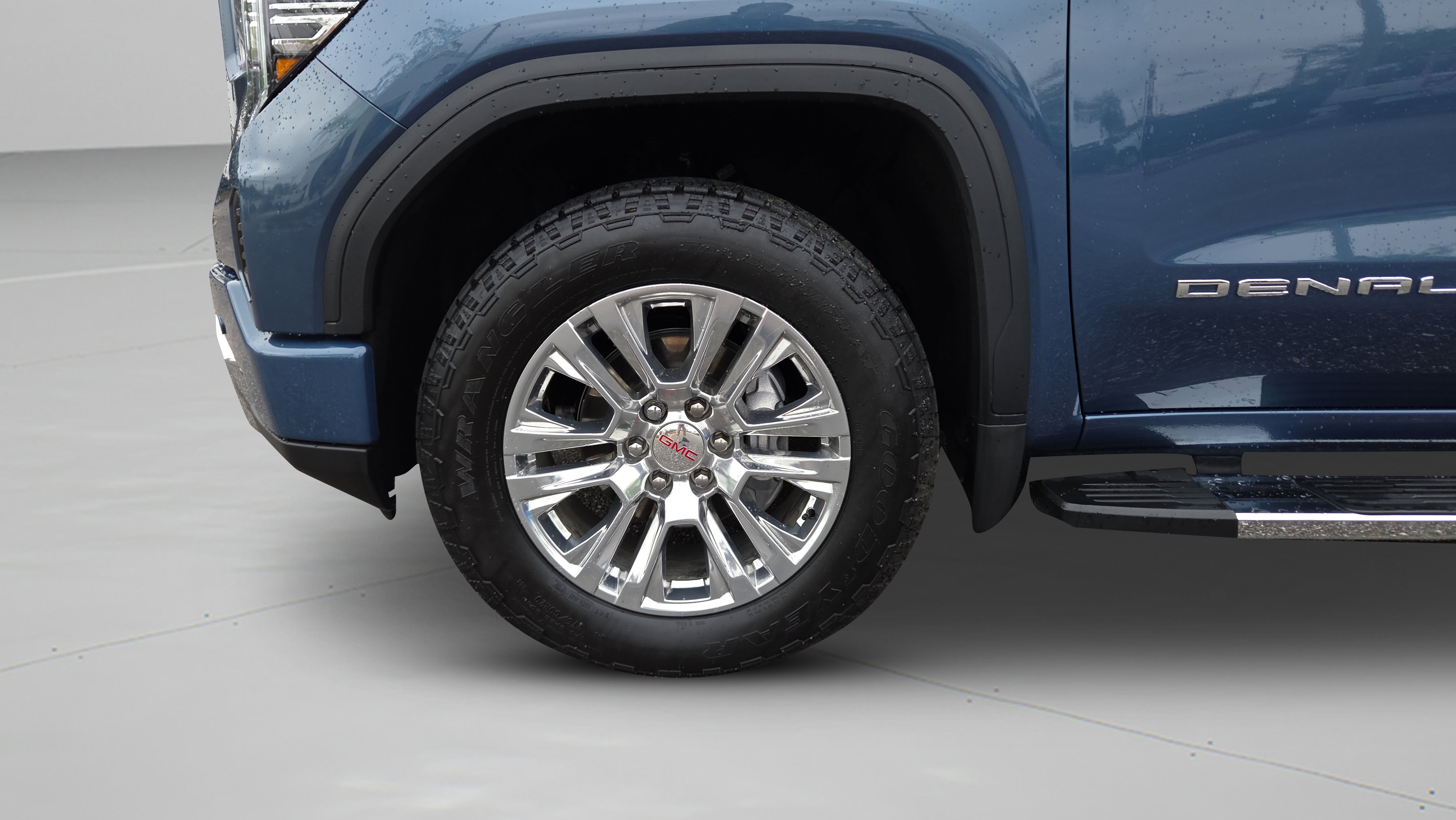 Certified 2025 GMC Sierra 1500 Denali image 9