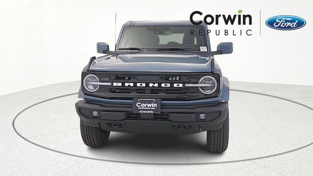 New 2025 Ford Bronco Outer Banks image 2