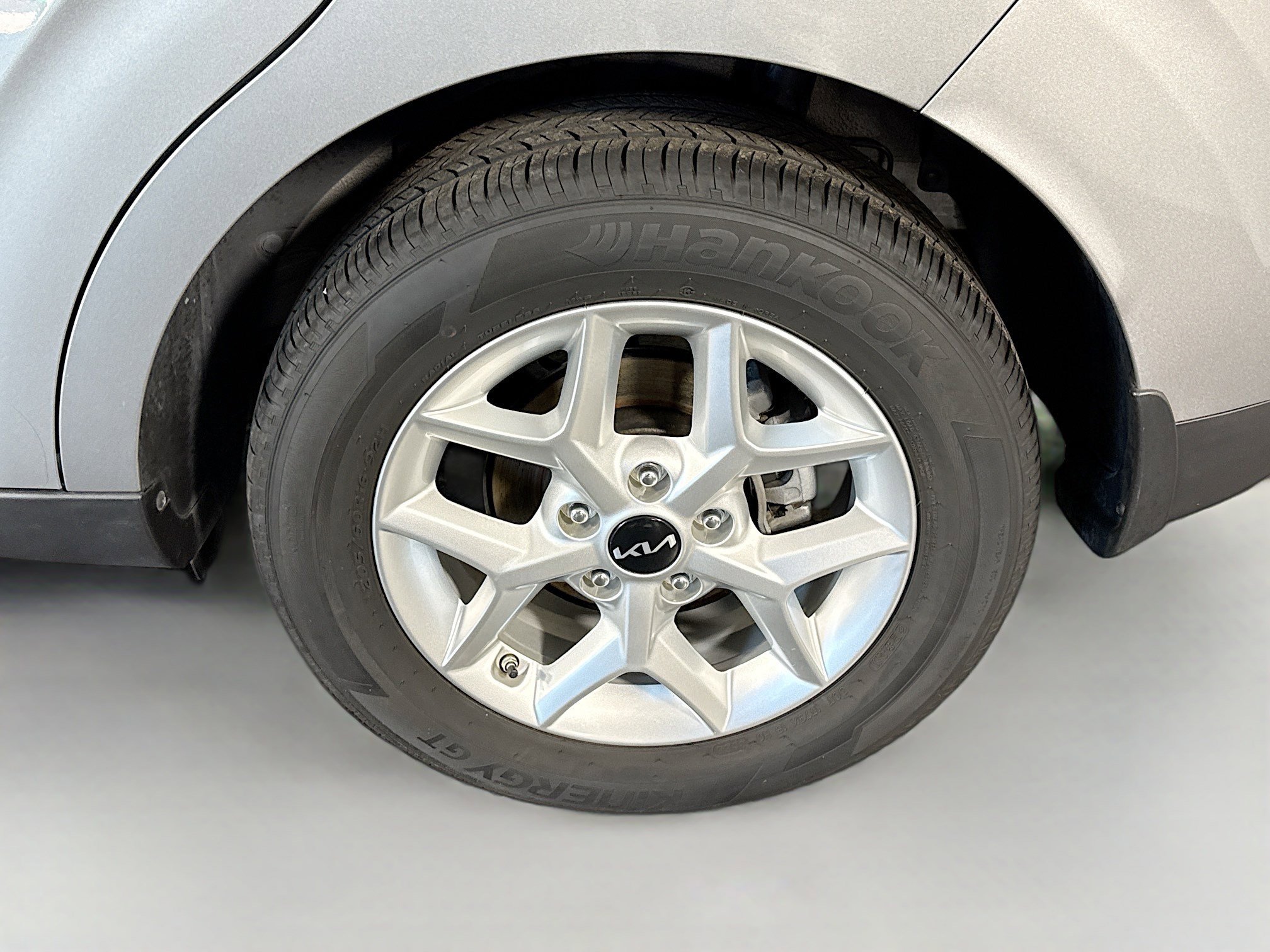 Used 2023 Kia Soul LX w/ LX Technology Package FWD image 36