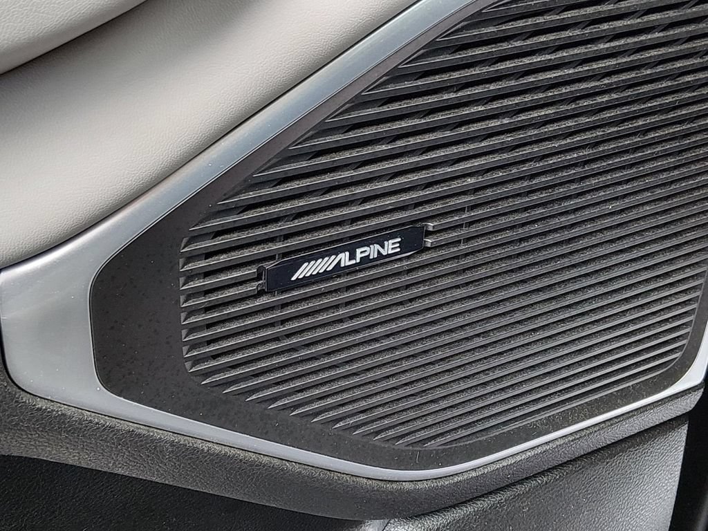 Used 2022 Jeep Wagoneer Series II w/ Premium Group I AWD/4WD image 18