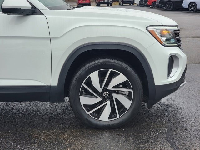 Used 2025 Volkswagen Atlas SE image 9