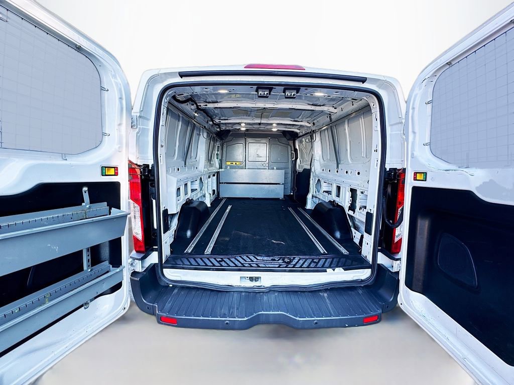Used 2018 Ford Transit 250 148 Low Roof RWD image 21