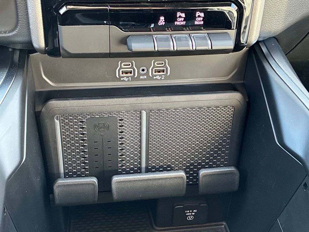 New 2026 RAM 1500 4x4 Crew Cab image 12