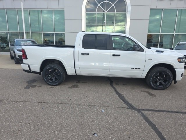 New 2026 RAM 1500 4x4 Crew Cab image 4