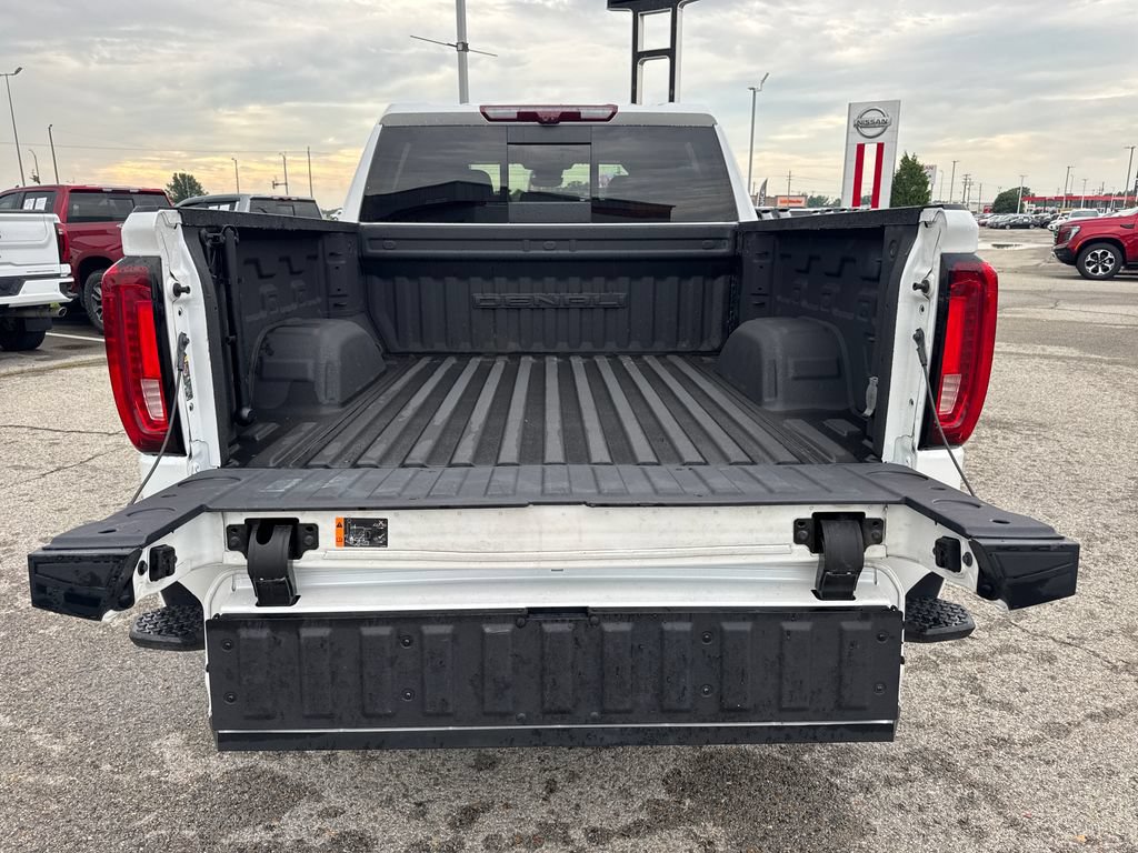Used 2023 GMC Sierra 1500 Denali AWD/4WD image 14