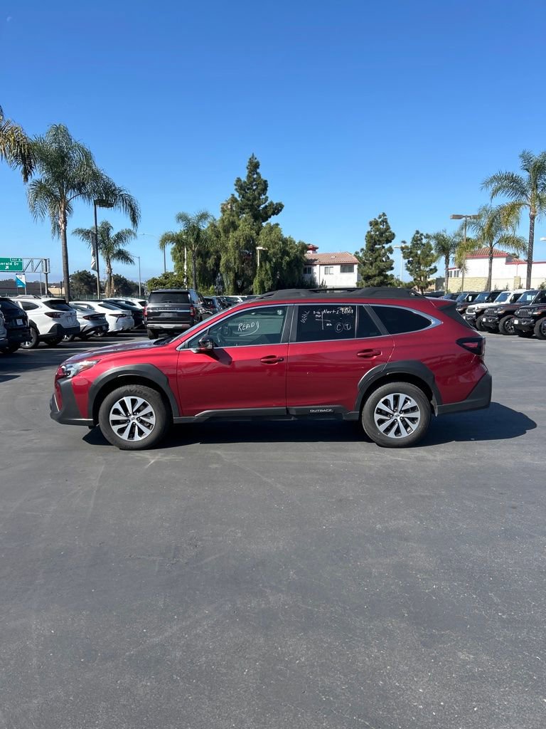 Used 2025 Subaru Outback Premium image 7