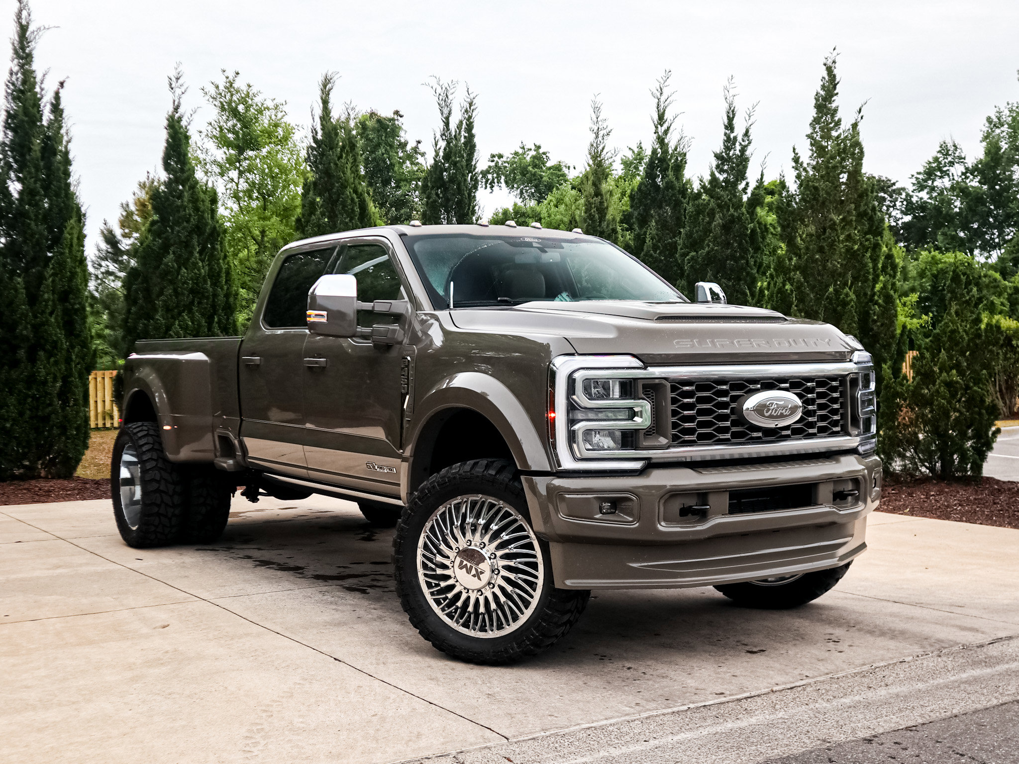 Used 2026 Ford F450 Lariat AWD/4WD video 2