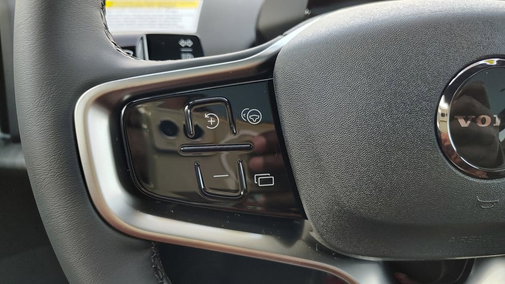 New 2026 Volvo EX30 Plus w/ Climate Package image 11