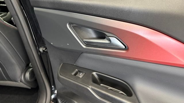 Used 2024 Chevrolet Equinox EV RS FWD image 26