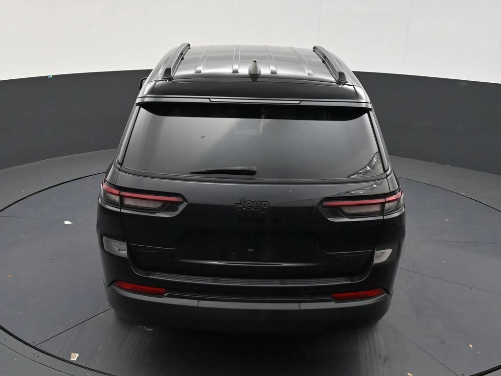 Used 2024 Jeep Grand Cherokee L Limited w/ Black Appearance Package AWD/4WD image 14